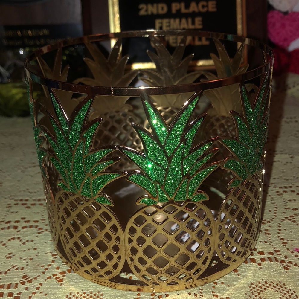 Pineapple candle holder